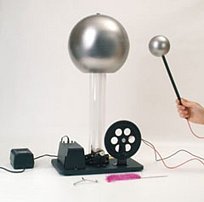 Generátor Van de Graaffův