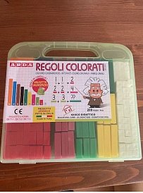 Barevné hranoly pro matematiku